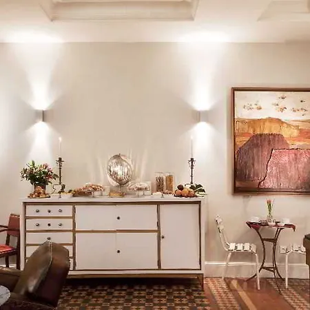 We Boutique לינה וארוחת בוקר 3*