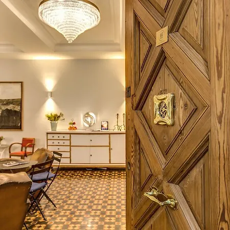 Bed & Breakfast We Boutique