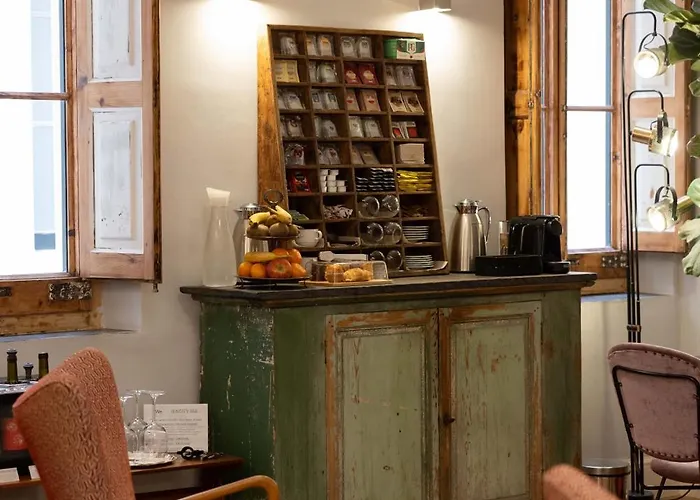 We Boutique Nocleg ze śniadaniem 4*