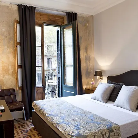 We Boutique 3*